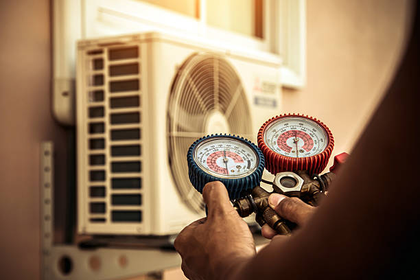 Professional Hvac technician working in North Smithfield, RI